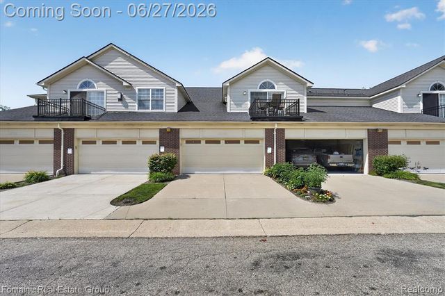 14203 Adri Circle, Walled Lake, MI 48390