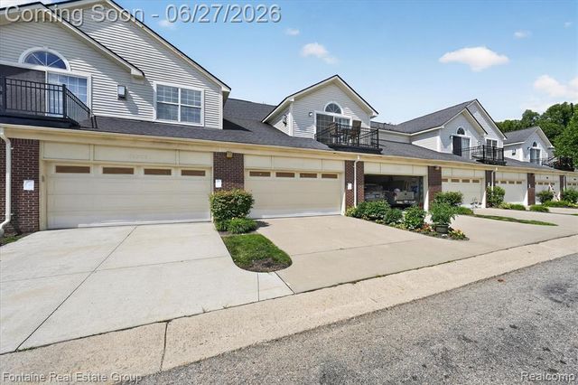 14203 Adri Circle, Walled Lake, MI 48390
