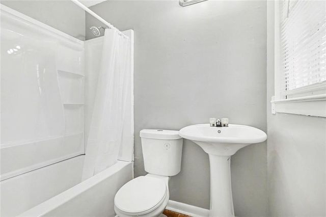 215 Lakeview Drive, Temple, GA 30179