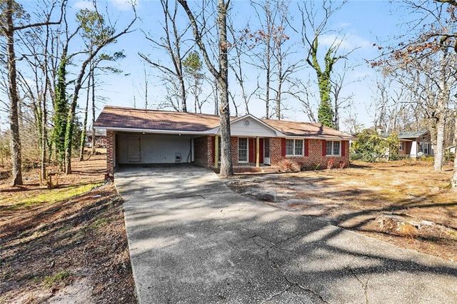 215 Lakeview Drive, Temple, GA 30179
