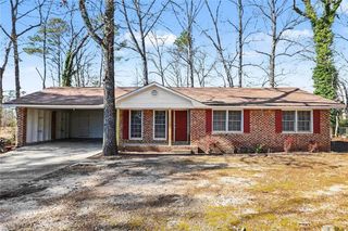 215 Lakeview Drive, Temple, GA 30179