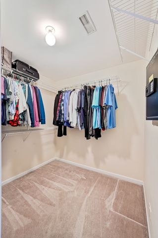 7000 Barrington Court 204, Woodridge, IL 60517