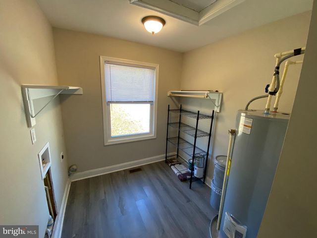 77 LAKEVIEW DR, Colonial Beach, VA 22443