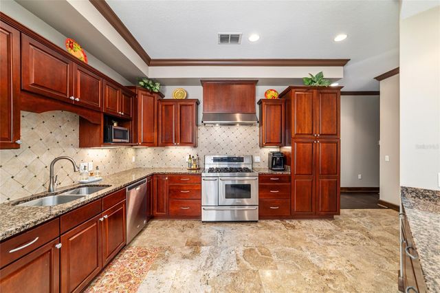 678 SE 47TH LOOP, Ocala, FL 34480