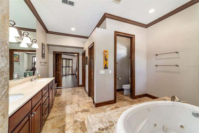 678 SE 47TH LOOP, Ocala, FL 34480