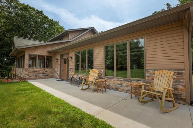 N627 Riviera AVENUE, Merrillan, WI 54754