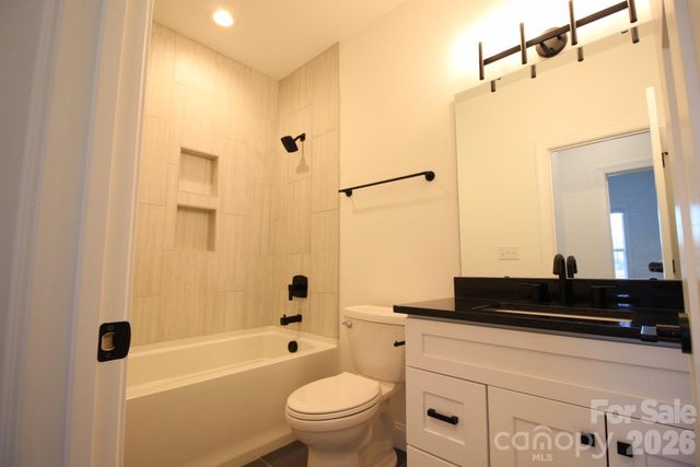 8514 Sharonbrook Drive, Charlotte, NC 28210
