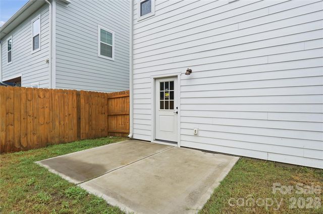 8514 Sharonbrook Drive, Charlotte, NC 28210