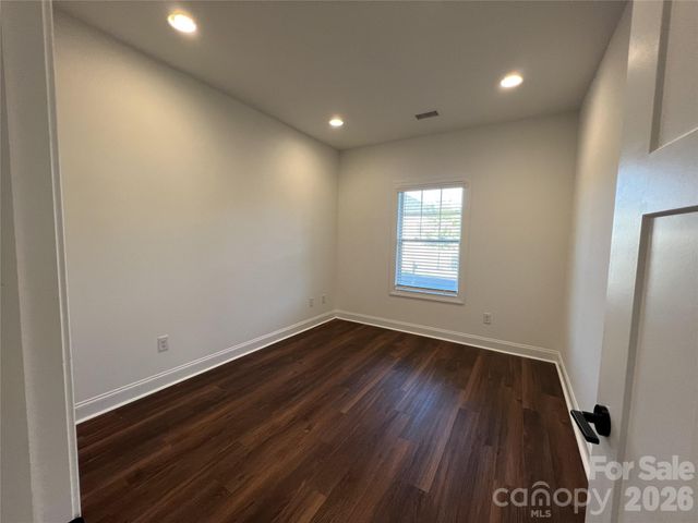 8514 Sharonbrook Drive, Charlotte, NC 28210