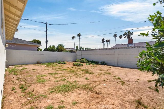 24429 Marine, Carson, CA 90745
