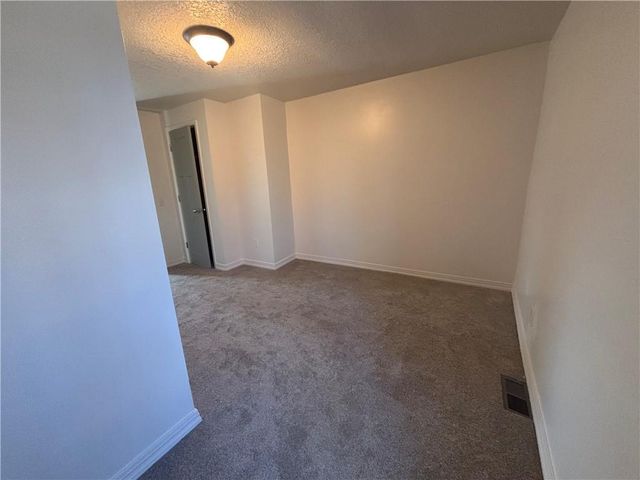 809 Seneca Street, Leavenworth, KS 66048