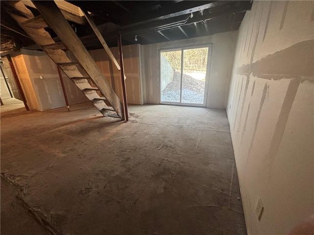 809 Seneca Street, Leavenworth, KS 66048