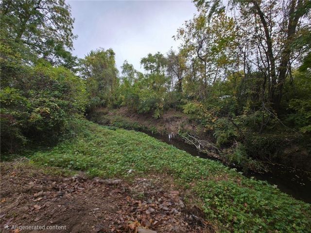 809 Seneca Street, Leavenworth, KS 66048