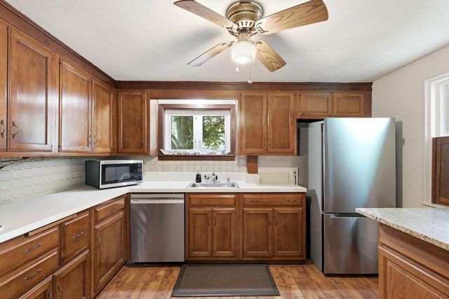 5594 Arrowwood STREET, Milwaukee, WI 53219