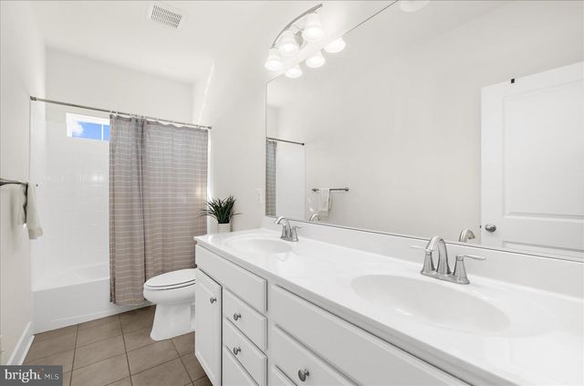 211 HARVEST BLOSSOM RD, Millersville, MD 21108