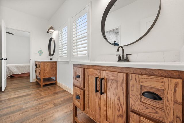 1195 Broadview Avenue, New Home, TX 79381