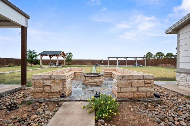 1195 Broadview Avenue, New Home, TX 79381