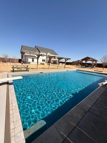 1195 Broadview Avenue, New Home, TX 79381