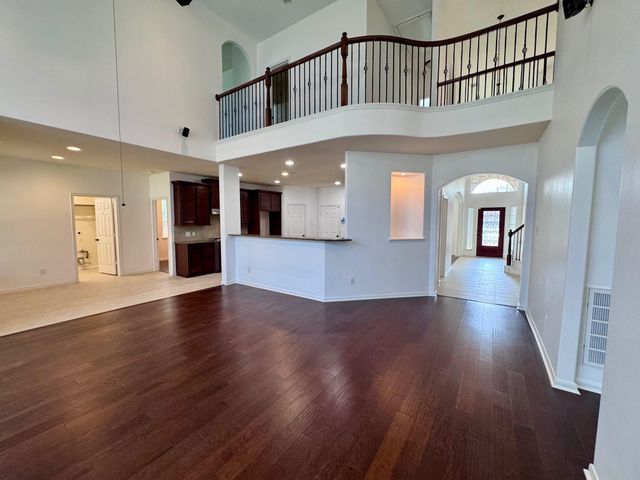 4710 Serrano Drive, League City, TX 77573