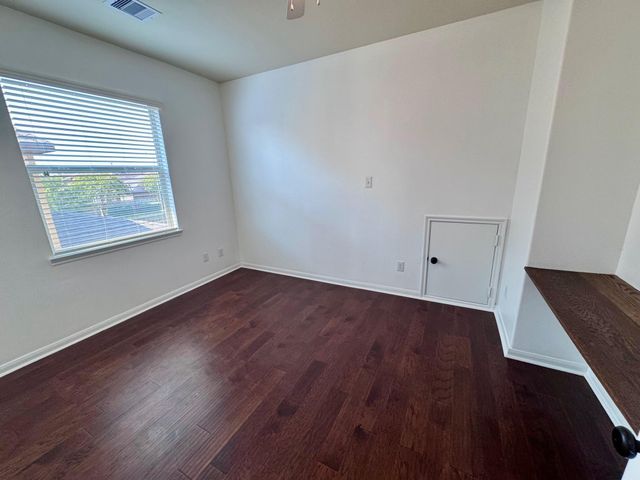 4710 Serrano Drive, League City, TX 77573