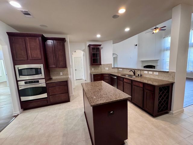 4710 Serrano Drive, League City, TX 77573
