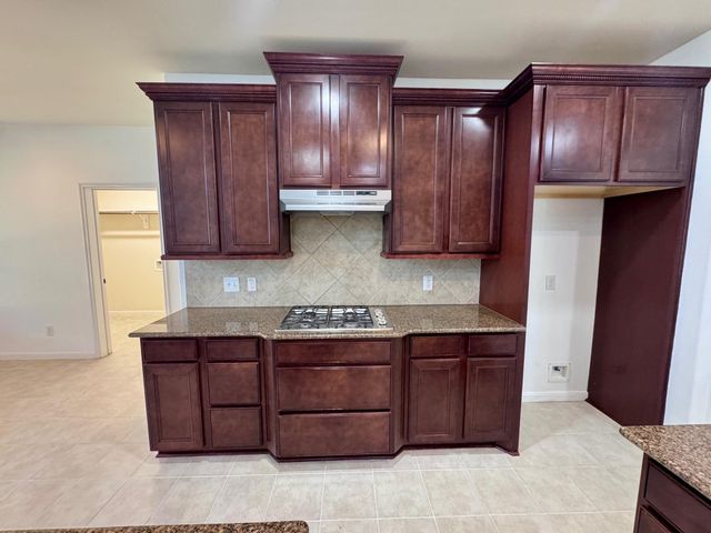 4710 Serrano Drive, League City, TX 77573