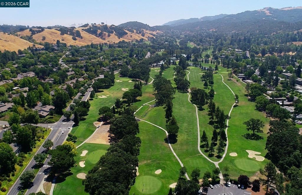 Image 34 of property listing at 1232 Fairlawn Court 4, Walnut Creek, CA 94595
