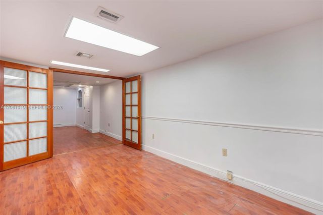 13499 Biscayne Blvd CUM1, North Miami, FL 33181