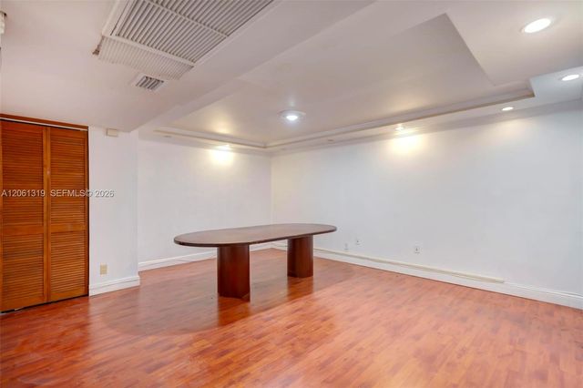 13499 Biscayne Blvd CUM1, North Miami, FL 33181