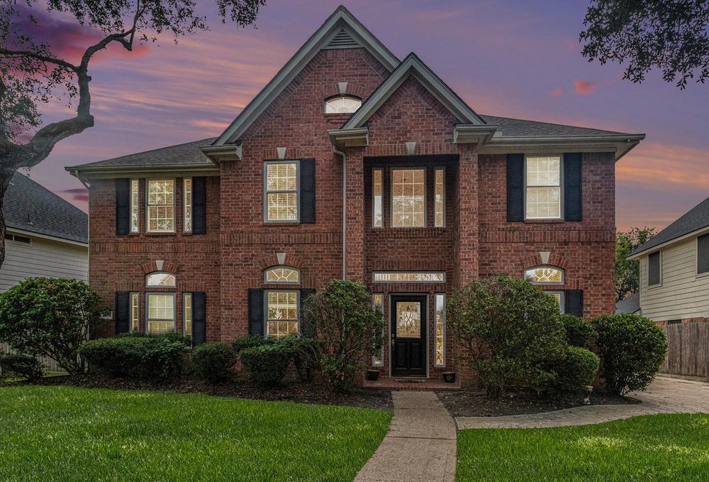 2605 Broussard Court, Seabrook, TX 77586