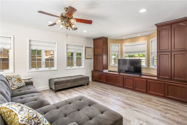 1125 Via Nice, Redlands, CA 92374