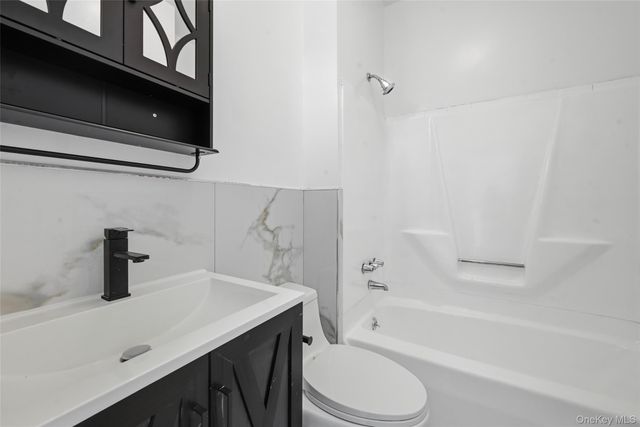 9209 88th Avenue, Woodhaven, NY 11421