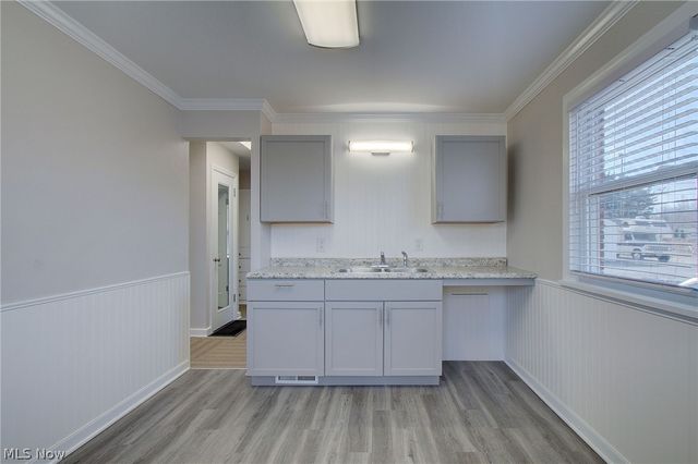 1933 Whipple Avenue NW, Canton, OH 44708