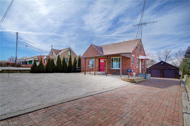 1933 Whipple Avenue NW, Canton, OH 44708