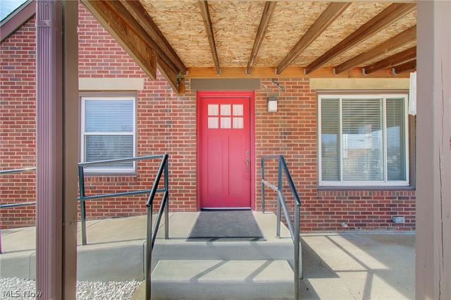 1933 Whipple Avenue NW, Canton, OH 44708