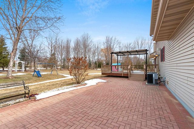 W688 RIVER BEND DRIVE, Kaukauna, WI 54130