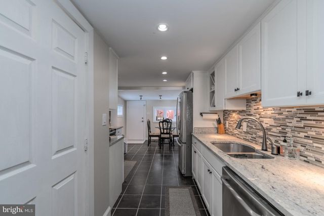 2517 FLEET ST, Baltimore, MD 21224