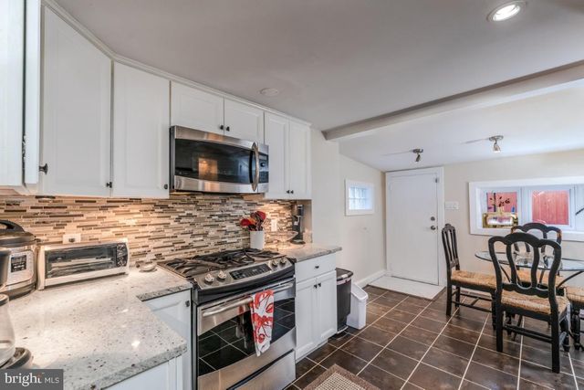 2517 FLEET ST, Baltimore, MD 21224