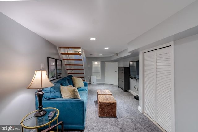 2517 FLEET ST, Baltimore, MD 21224