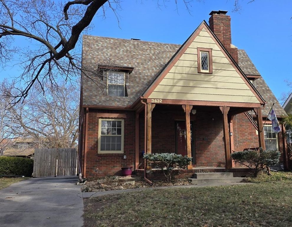 3432 E Pine St, Wichita, KS 67208