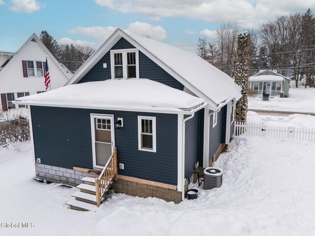 7 Jackson Avenue, South Glens Falls, NY 12803