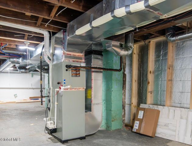 7 Jackson Avenue, South Glens Falls, NY 12803