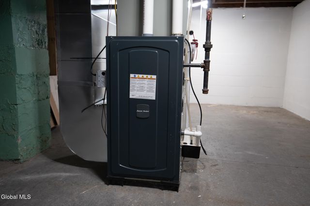 7 Jackson Avenue, South Glens Falls, NY 12803