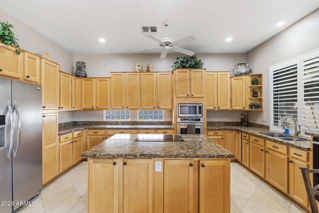 18735 N 83RD Lane, Peoria, AZ 85382