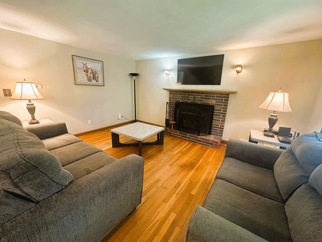 7 Will Drive, New Ipswich, NH 03071