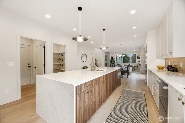 8108 126th Avenue NE, Kirkland, WA 98033