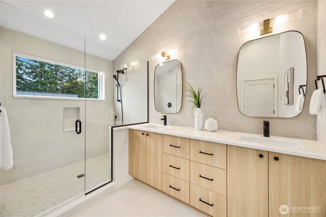 8108 126th Avenue NE, Kirkland, WA 98033