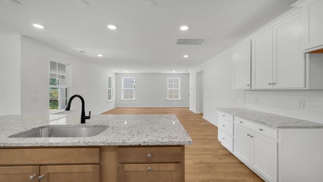 439 Cadbury Loop, Summerville, SC 29486