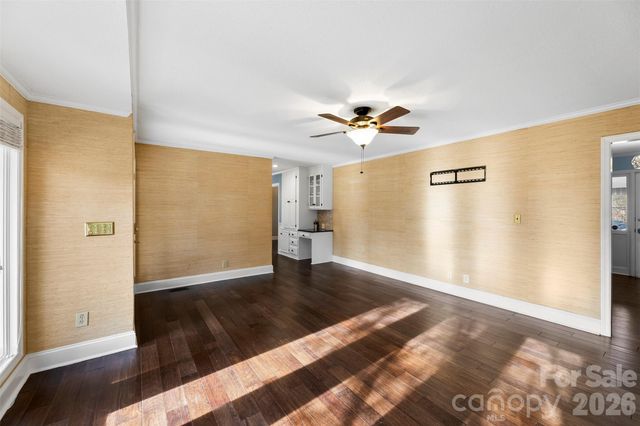 501 Eastwood Drive, Gastonia, NC 28054