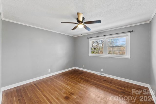 501 Eastwood Drive, Gastonia, NC 28054